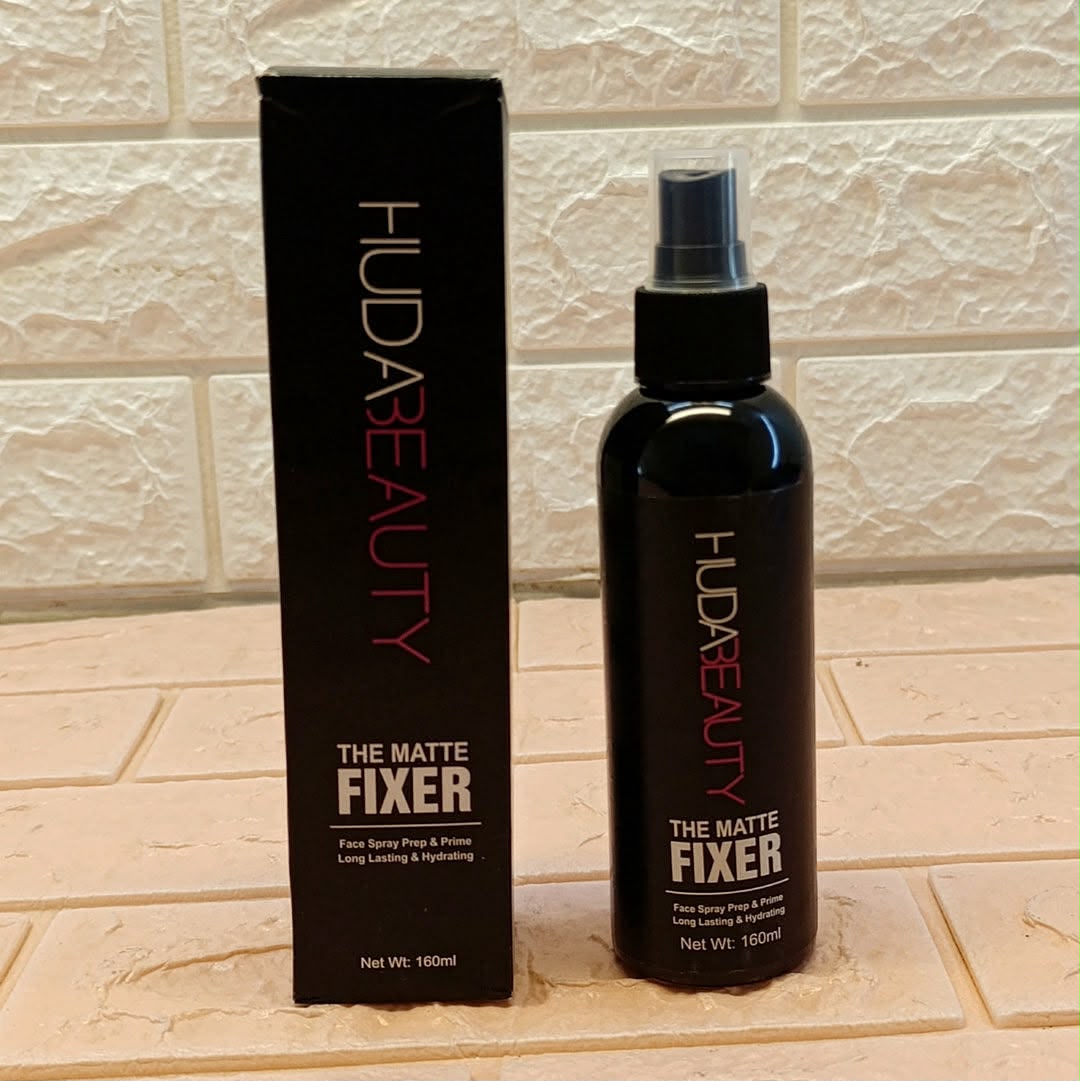 Huda Beauty Makeup Setting Spray & Makeup Fixer 160ml
